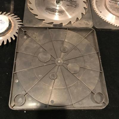 Lot 252 - 10â€ Carbide Tipped Saw Blades and More