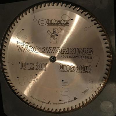 Lot 252 - 10â€ Carbide Tipped Saw Blades and More
