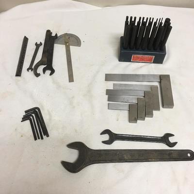 Lot 263 - Transfer Punch Set, Squares & More