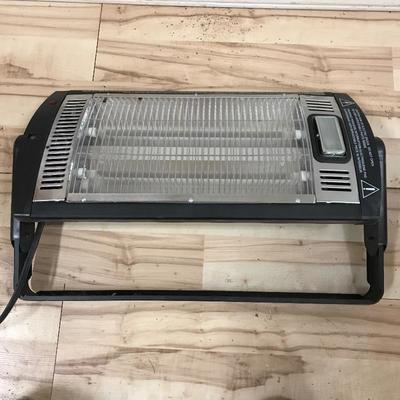 Lot 264 - Quartz Heater with Light