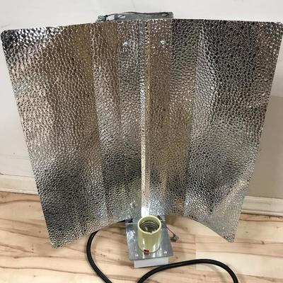 Lot 265 - Growing Lights and Accessories 