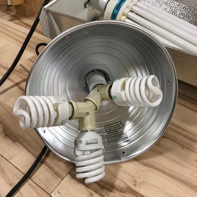 Lot 265 - Growing Lights and Accessories 