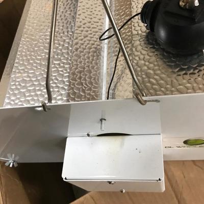 Lot 265 - Growing Lights and Accessories 