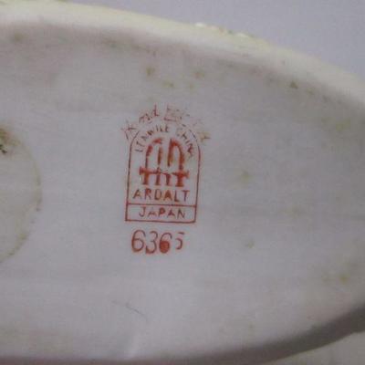 Lot 180 - Chinaware Gravy Boat Vase & More