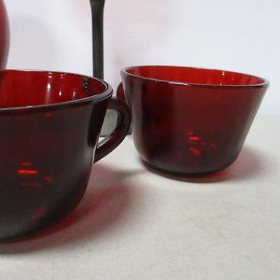 Lot 182 - Red & Blue Glassware