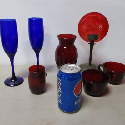 Lot 182 - Red & Blue Glassware