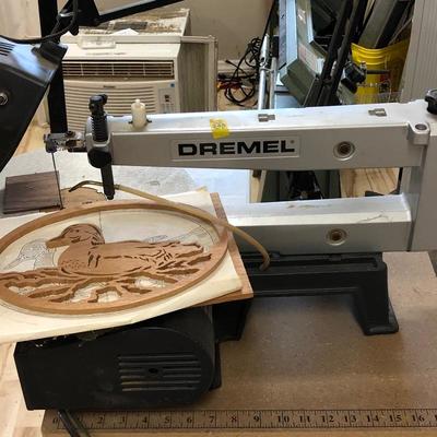 Lot 272- Dremel Saw W/Table & Light