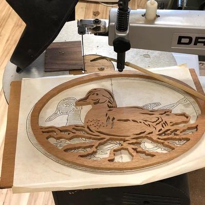 Lot 272- Dremel Saw W/Table & Light