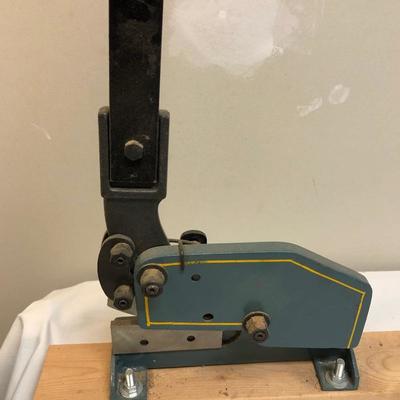 Lot 274- Metal Cutters & More