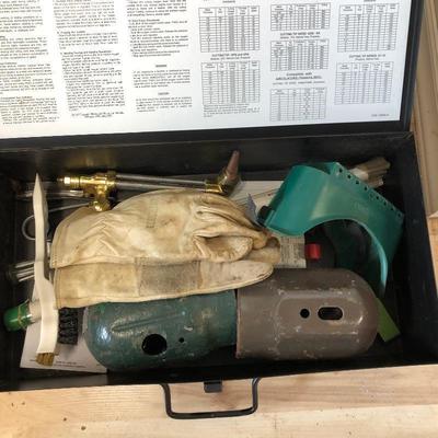 Lot 276- Welding Set