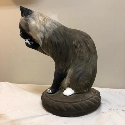 Lot 279- Cat Statue