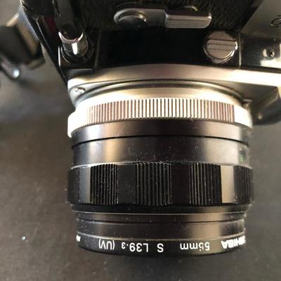 Lot 281- Vintage Brownie and Minolta