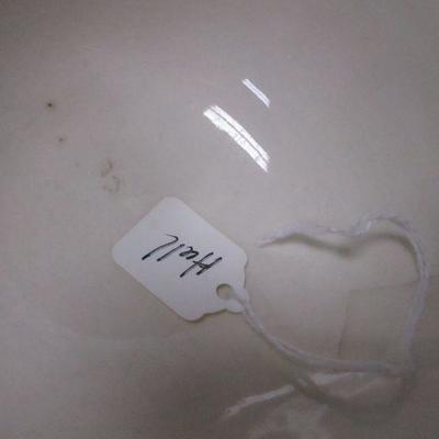 Lot 189 - Pottery & Ceramic Decor