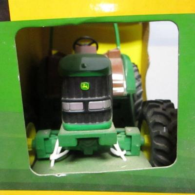 Lot 123 - John Deere Tough Tractor 