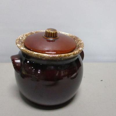 Lot 199 - Plates Dishes Bowls 