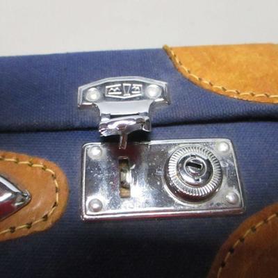 Lot 202 - Jewelry Box Display Box & Home Decor items