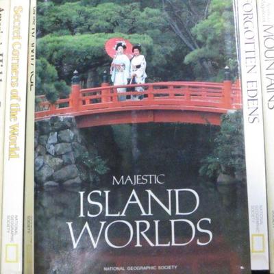 Lot 210 - National Geographic Society Hardback Books
