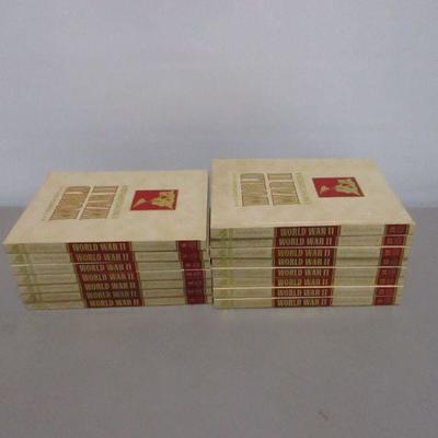 Lot 213 - Illustrated World War II Encyclopedia
