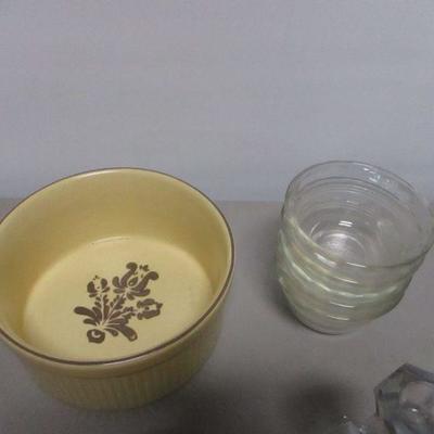 Lot 218 - Pyrex & Corning Ware