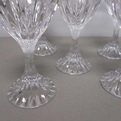 Lot 223 - Glassware 