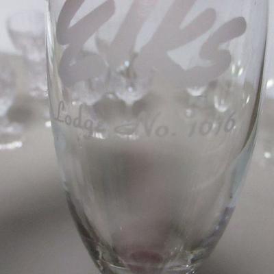 Lot 223 - Glassware 