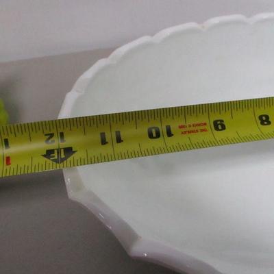 Lot 225 - Glass Fruit & Bowl