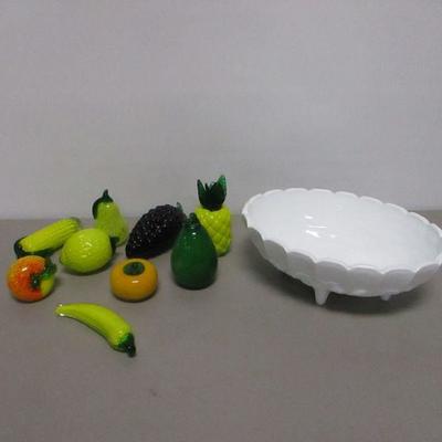 Lot 225 - Glass Fruit & Bowl