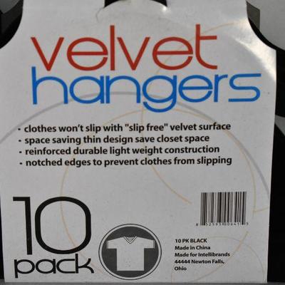 17 Black Velvet Hangers - New