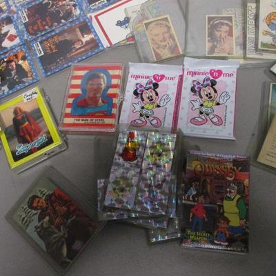 Lot 140 - Trading Cards - Elvis - Disney - Home Alone