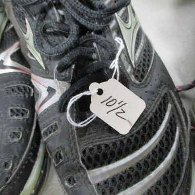 Lot 233 - Various Sizes & Styles Of Shoes