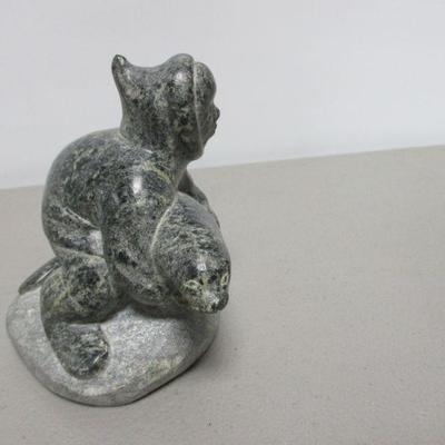 Lot 239 - Home Decor - Eskimo Art & Franklin Porcelain