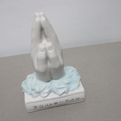 Lot 239 - Home Decor - Eskimo Art & Franklin Porcelain