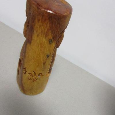 Lot 240 - Wooden Items - Totem Pole - Wooden Decorative Bird Vase 