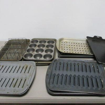 Lot 245 - Baking Items