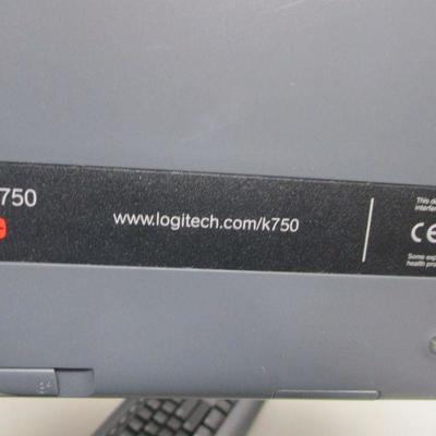 Lot 259 - Keyboards & Mouses