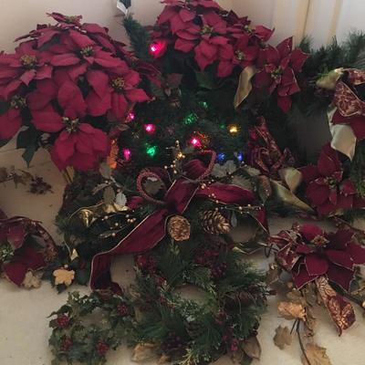 Lot 34 - Wreaths, Lights & More