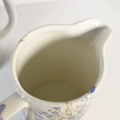 Lot G-5: Pair of Pitchers