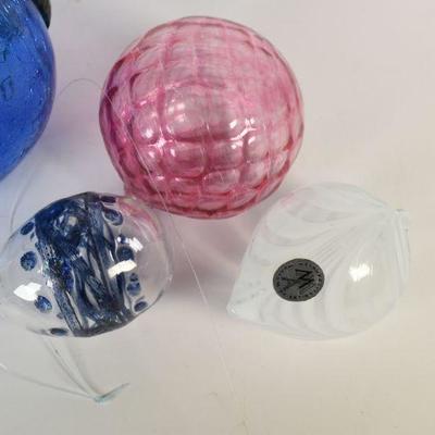 Lot G-16: Glass Ornaments