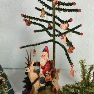 Lot G-18: Lot of Christmas Tree Decor