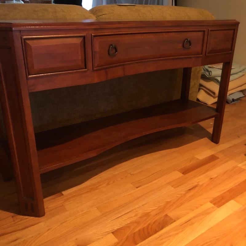 Lot 59 Thomasville Sofa Table