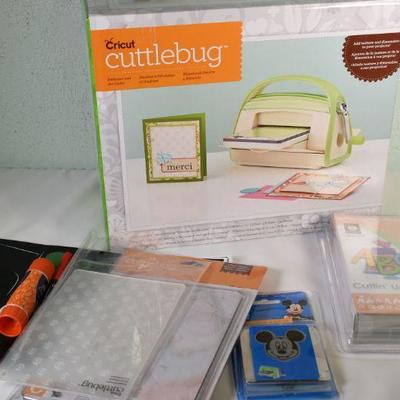 Lot G-34: Cricut Cuttlebug