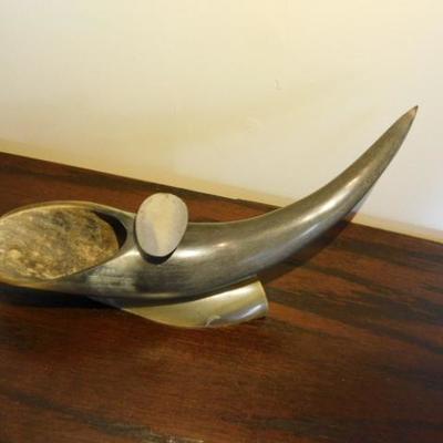 Polished Steer Horn Cigar/Pipe Stand and Ashtray 10