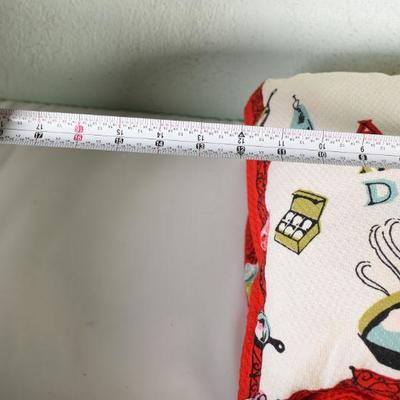 Lot G-31: Pillows