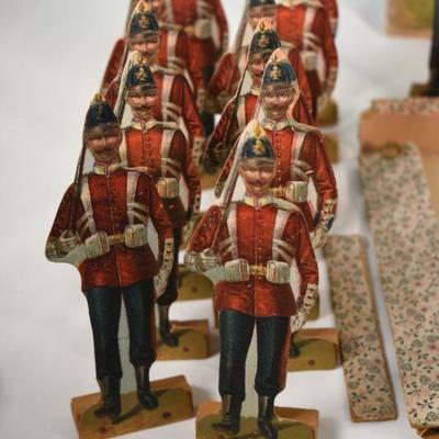 Lot G-30: Antique Soldiers on parade