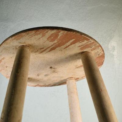 Lot G-47: Wooden  stool