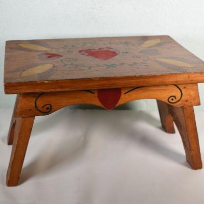 Lot G-44: Step Stool