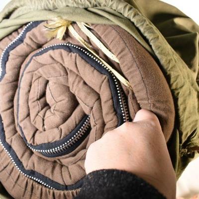 Lot G-38: Sleeping Bag