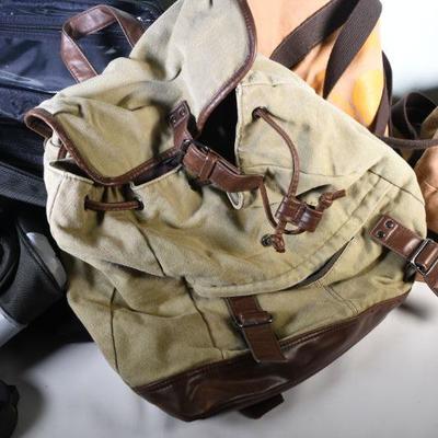 Lot G-39: Travel Bags