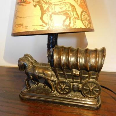 Vintage Double Horse Team Stagecoach Ceramic Desk Top Lamp and Shade 8
