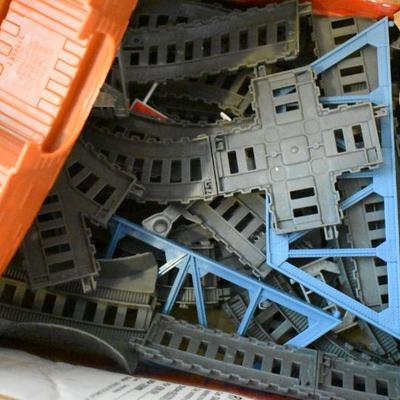 Lot G-94: Toy Train Tracks